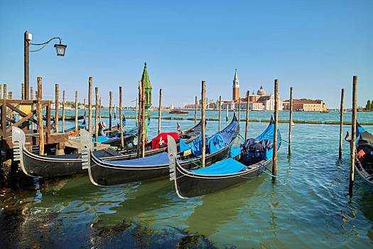 威尼斯港口船（威尼斯的港口）