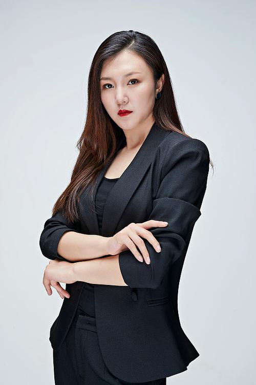 王小萍 灯光与摄影艺术负责人